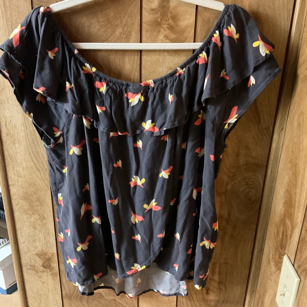 Torrid Hem Ruffle Tulip Top - Picture 4 of 4